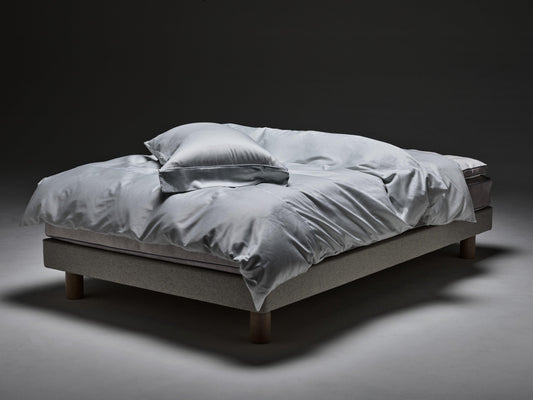 GRAND Bed Collection